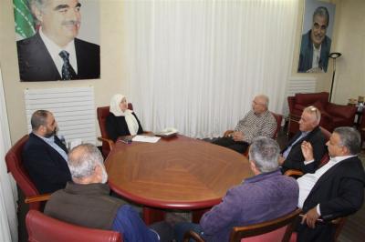 الحريري تستعرض مع وفد من رؤساء بلديات قرى حدودية اوضاع النازحين والتدمير الممنهج