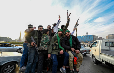 دمشق تستفيق على وقع الرصاص والزغاريد ابتهاجا برحيل الأسد