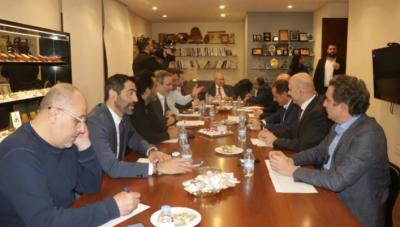 تأييد جنبلاطي لعون وبري يثير التعديل الدستوري… فرنجية يتنازل 