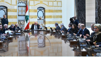 فشل التوافق فجاء التصويت بكريم سعيد حاكماً للمركزي… عون في زيارة يوم واحد لباريس: الجنوب والاعمار