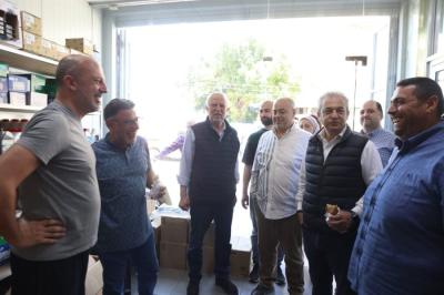 لائحة 'سوا لصيدا' تلتقي أصحاب المؤسسات والمحال والمهن في ساحة الشهداء ومحيطها وعلى بولفار الشهيد معروف سعد