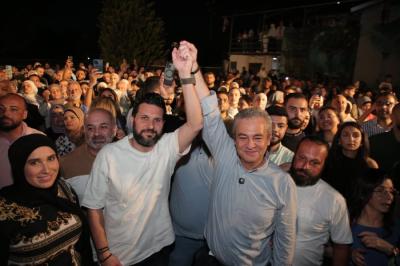 لائحة 'سوا لصيدا' تحتفل مع مناصريها بفوزها بـ11 مقعداً في انتخابات بلدية صيدا