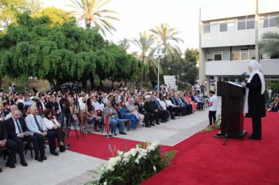 ثانوية رفيق الحريري احتفلت بتخريج الدفعة الـ36 من طلابها.. بهية الحريري للخريجين: أنتم صورة لبنان الذي نريد