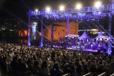 عاصمة الجنوب تغني للفرح وتحيي اول امسية من ليالي مهرجانات صيدا الدولية