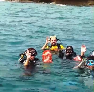 تنظيف الشاطئ وأعماق البحر في صيدا لحماية الحياة البحرية.