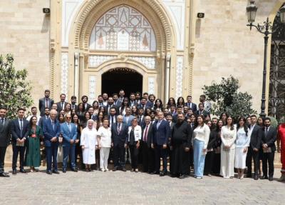 سعيٌ لمخرج لإعادة ترتيب الأولويات... ولاريجاني في بيروت بمعادلات جديدة