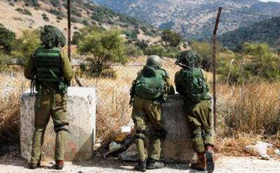 إسرائيل ترسم منطقة عازلة في جنوب لبنان وترمي خرائطها للسكان