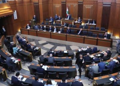 تعطيل التشريع ضربة أولى للعهد... وغراهام: لتطّبعوا انزعوا سلاح الحزب