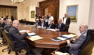 قانون الانتخاب أمام تسوية تلغي تمثيل المغتربين واقتراعهم من الخارج