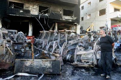 لبنان يخشى تصعيداً إسرائيلياً واسعاً بعد غارات استهدفت معدات أشغال