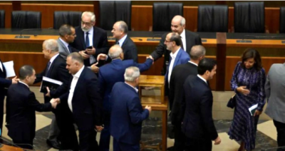 سخونة متدحرجة حول مأزق انتخاب المغتربين... فرنسا 