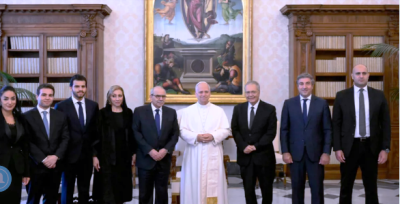 كتل في الأكثرية تتجه لمقاطعة جلسة الثلاثاء...سلام التقى البابا واورتاغوس تعود إلى بيروت