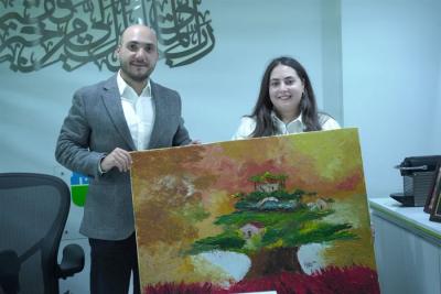 مرجان يؤكد بعد لقائه الرسامة العبد على 