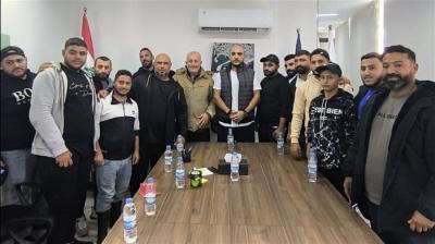 مرجان يلتقي أصحاب بسطات السمك في صيدا بعد الإشكال الذي وقع بينهم وبين شرطة البلدية.