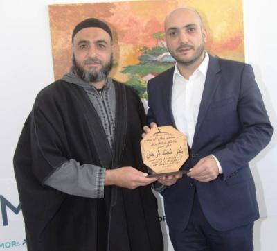 الصيدلي عمر مرجان يلتقي إمام 