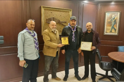 درع تكريمية من 