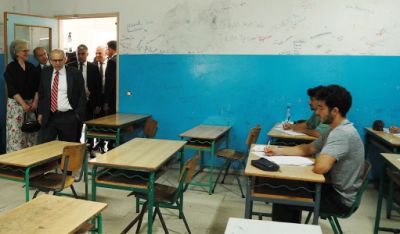 إلغاء الامتحانات لا يُنهي الجدل: أسئلة حول معايير التقييم وتكافؤ الفرص